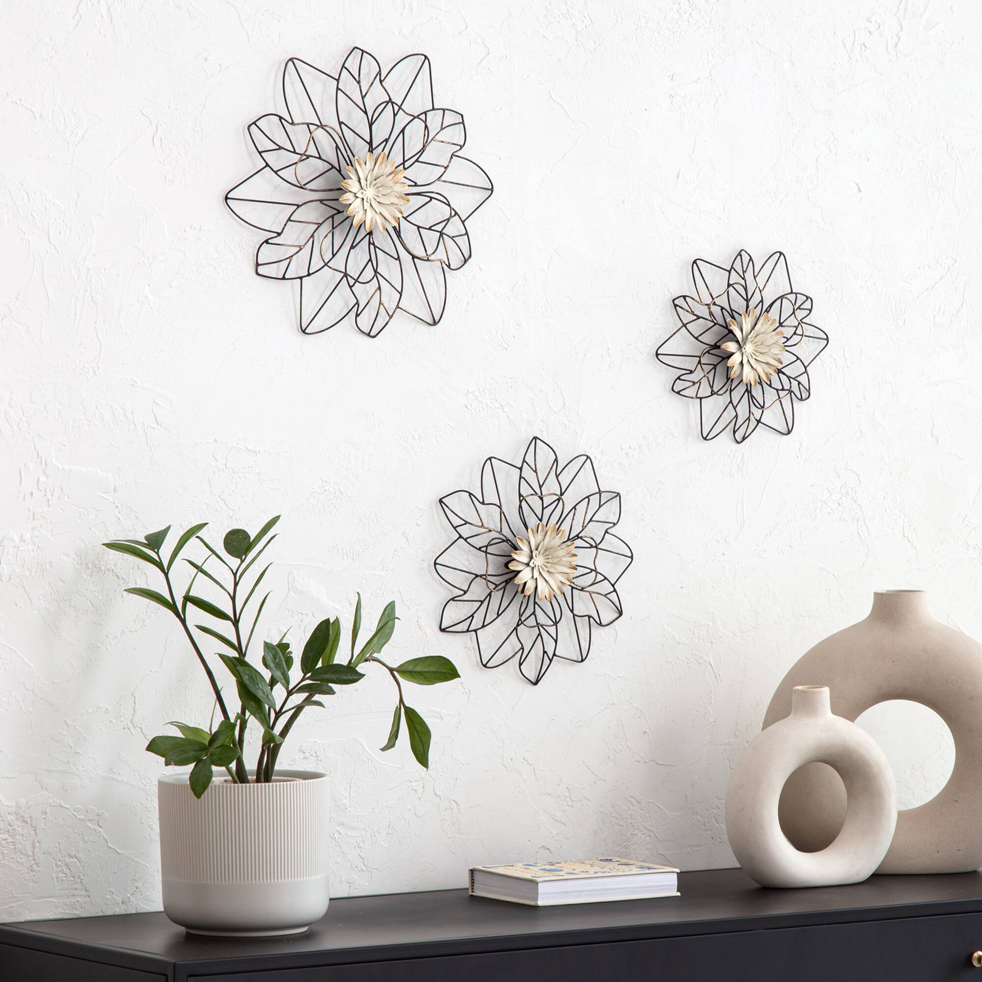 Habitat Decor Maggie Black & Gold Flower Metal Wall Art Set